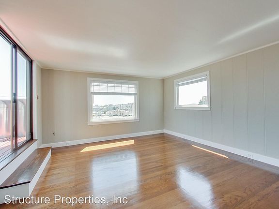 2nd image of 159 Dolores St #5