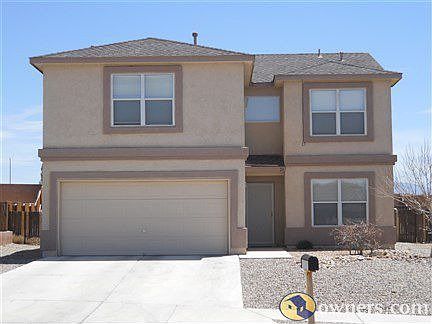 Beautiful Home in Quiet Los Lunas Neighborhood...