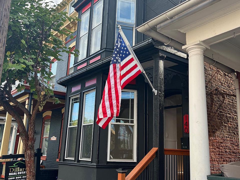 1st image of 140 S Mulberry St