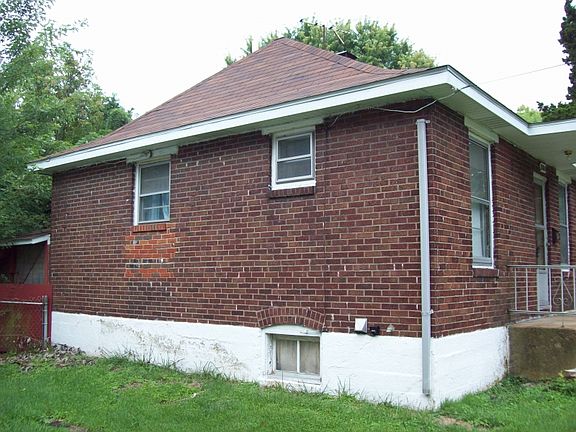 4th image of 8810 Corwin Dr