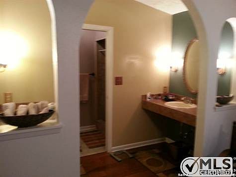 5th image of 8231 Zodiac Dr