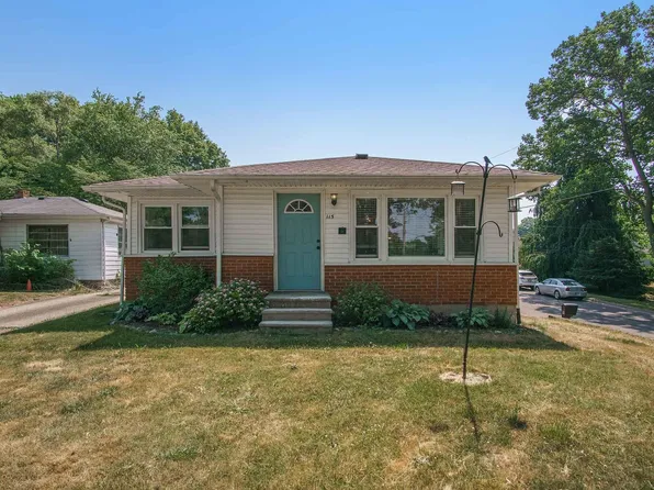 115 Terre Coupe St, Buchanan, MI 49107