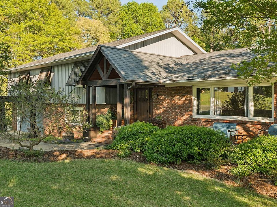1st image of 110 Mystic Cove Ln