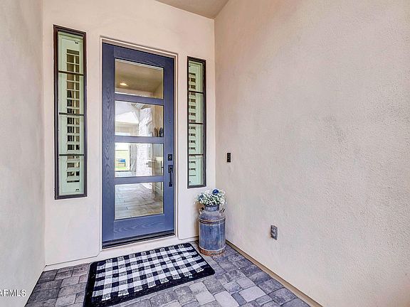 4th image of 2207 E CANARY Drive