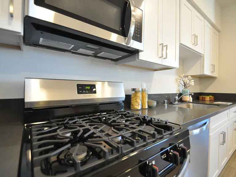 5720 Klump Ave #3 — Photo 8