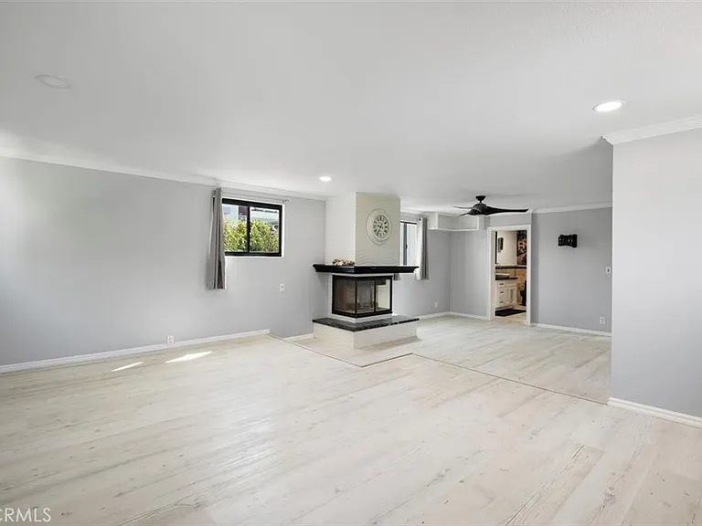905 Dickson St #1 — Photo 14