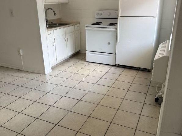 152 Lotus Ave