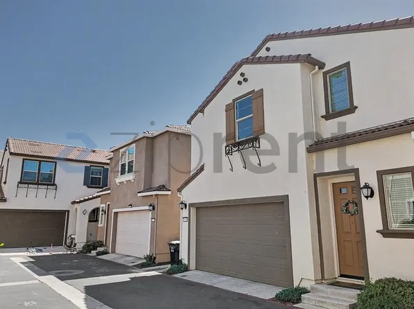10568 Trill Way, Elk Grove, CA 95757