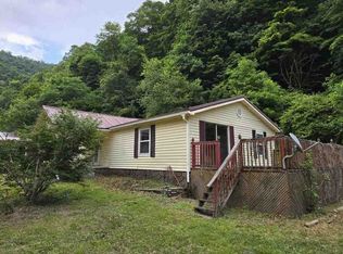 10 Deskins Ridge Rd, Raysal, WV 24879