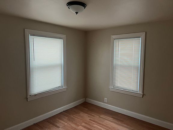 3rd image of 43 Jackson Ave