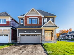 380 Beechwood Forest Ln, Gravenhurst, ON P1P 0H8