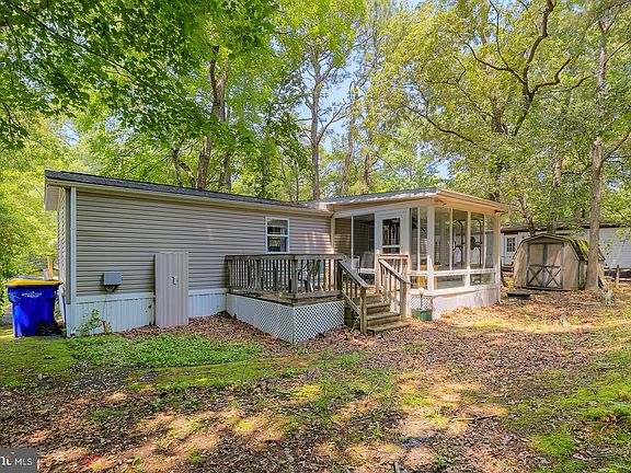4th image of 24119 Celtic St