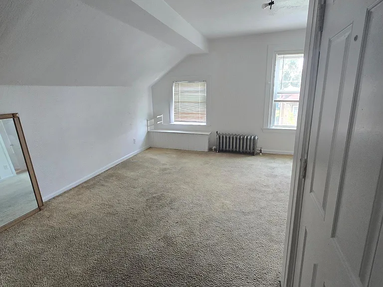 353 Kenilworth Ave #6 — Photo 5