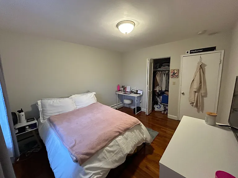 65 Chiswick Rd #5 — Photo 12
