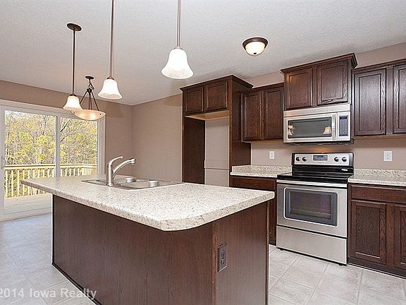 3rd image of 400-9 S 8th Ct