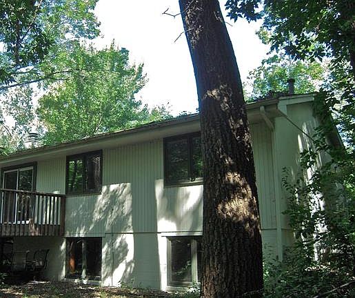 2nd image of 530 Hall Ave