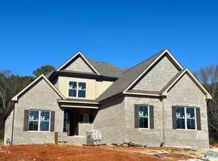 233 Oakland View Dr, Brownsboro, AL 35741