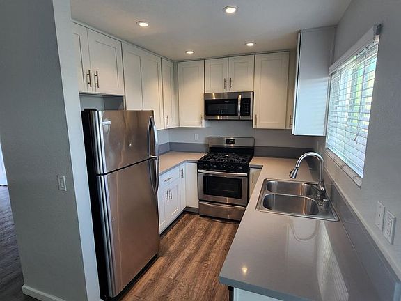 5th image of 7561-7571 Warner Ave #7561B