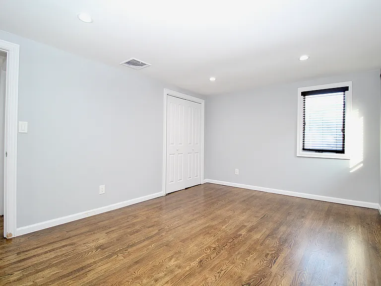 2624 Herkimer St #2 — Photo 8