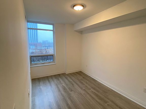5th image of 30 Gibbs Rd #104