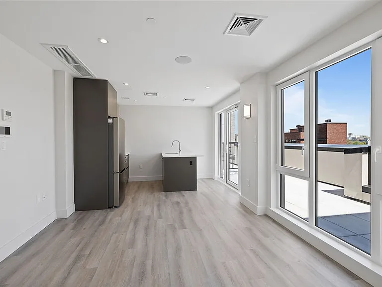 2605 Snyder Ave #7C — Photo 7