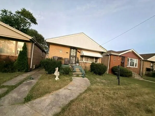 14621 S Myrtle Ave, Harvey, IL 60426