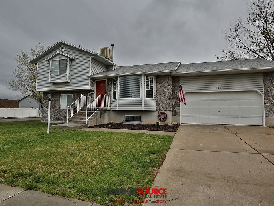 1st image of 5921 W Cape Cod Dr