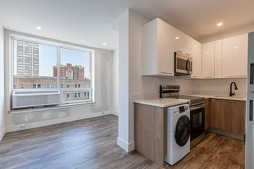 940 W Carmen Ave #103 Photo 1