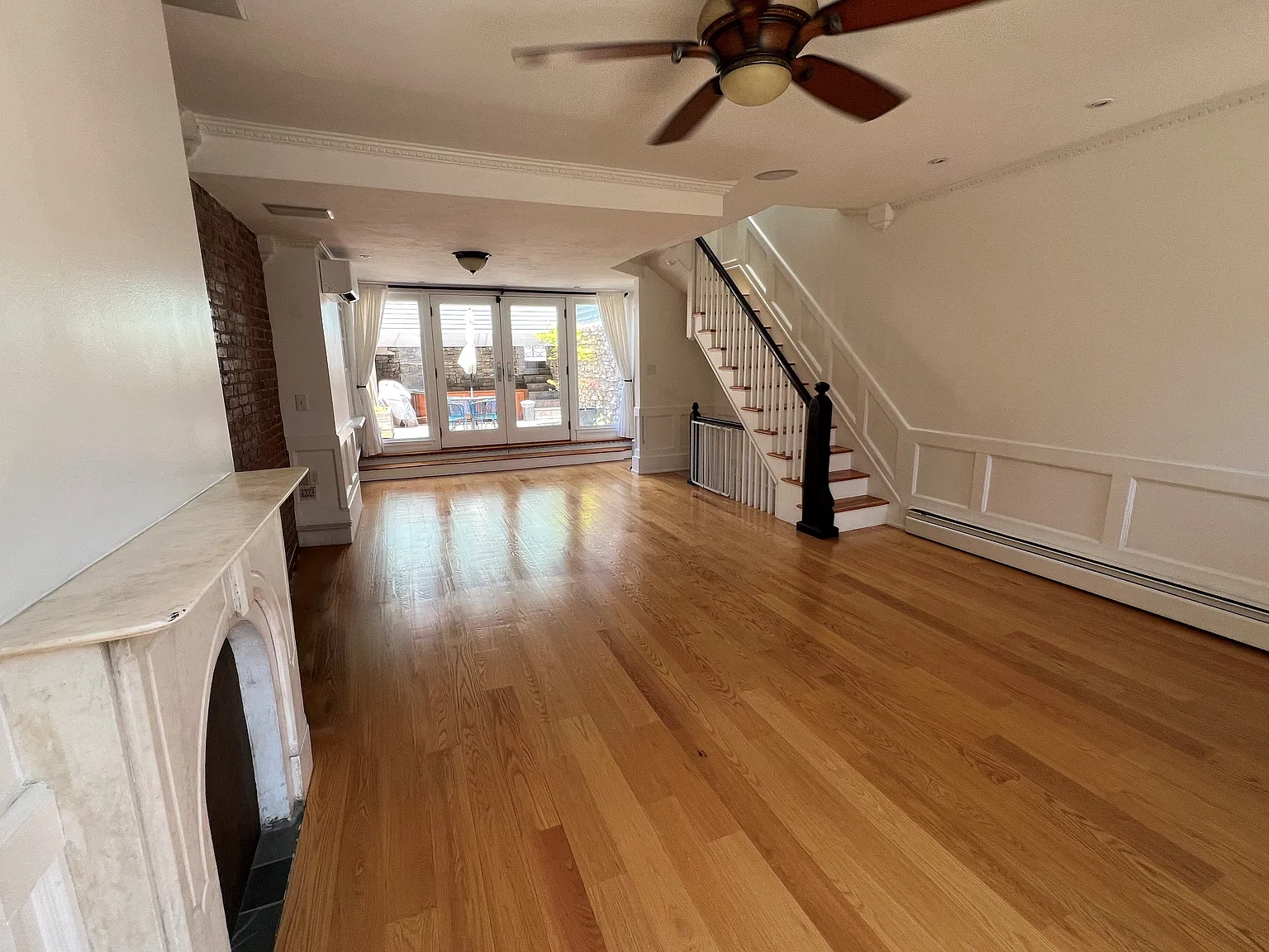 2 bed, 1.5 bath, 1206 sqft, $4,600 — Photo 2