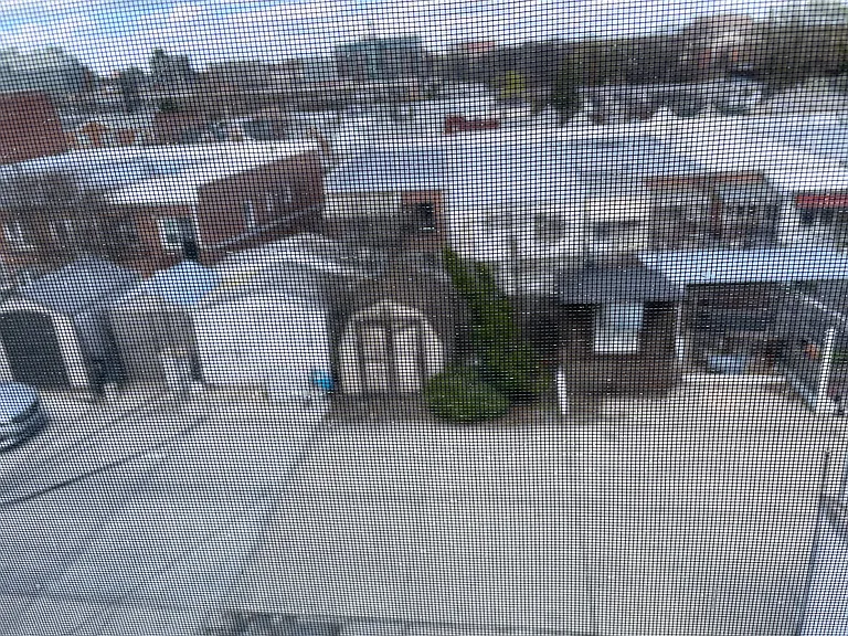 52nd Ave — Photo 8