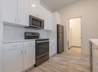 6011 SE 90th Ave #303, Portland, OR 97266