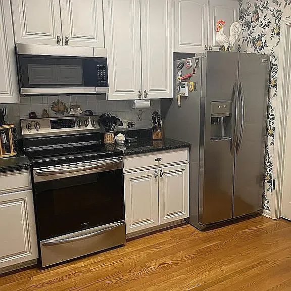 Stainless appliances