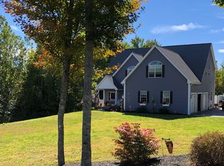 18 Northridge Dr, Hermon, ME 04401