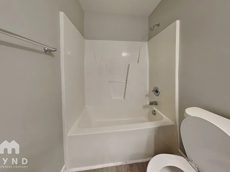 50 Sapphire Ct — Photo 17