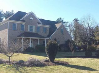 101 Pelham Knolls Ct, Waynesboro, VA 22980