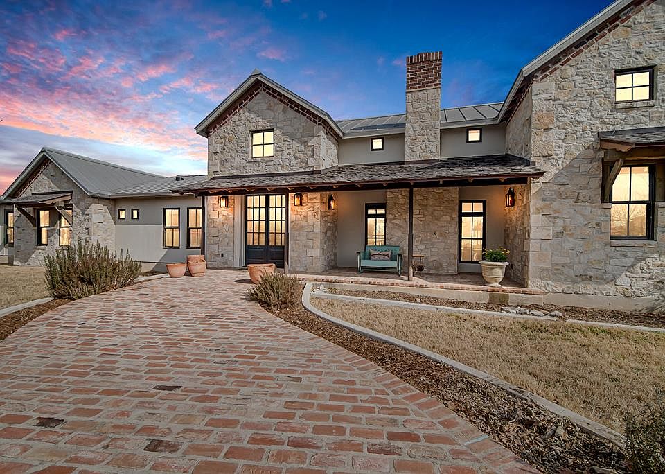 1st image of 146 Metzger Rd