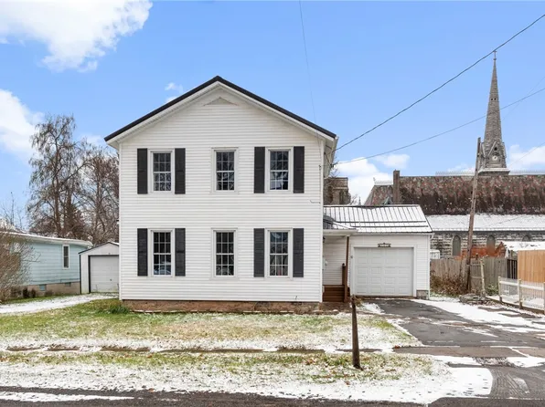 102 E Elisha St, Waterloo, NY 13165