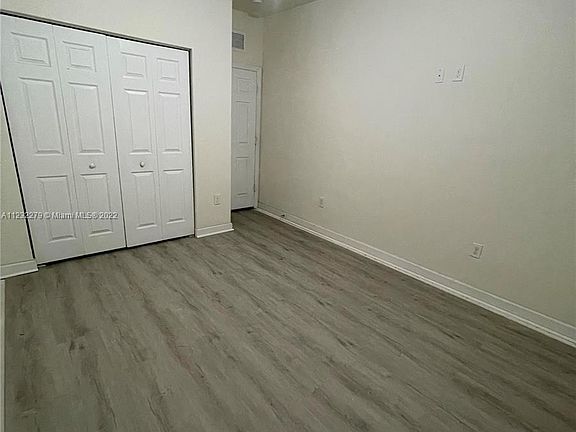 5th image of 10215 NW 89th Ter