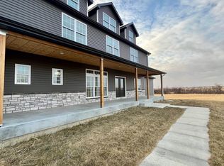 4945 Mill Rd, Lincoln, NE 68514