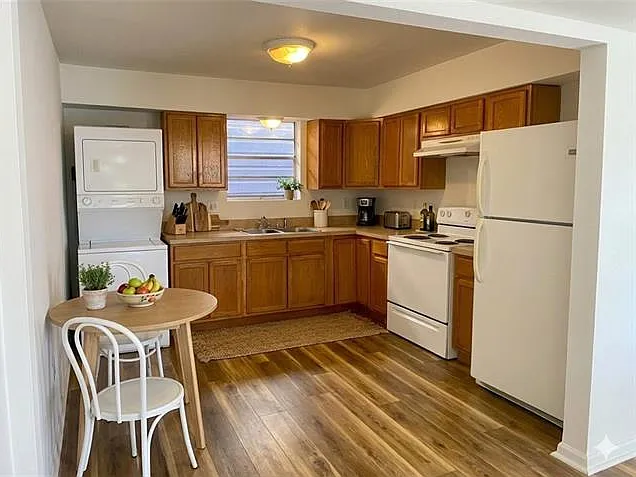 2 bed, 1.0 bath, 875 sqft, $1,100 — Photo 3