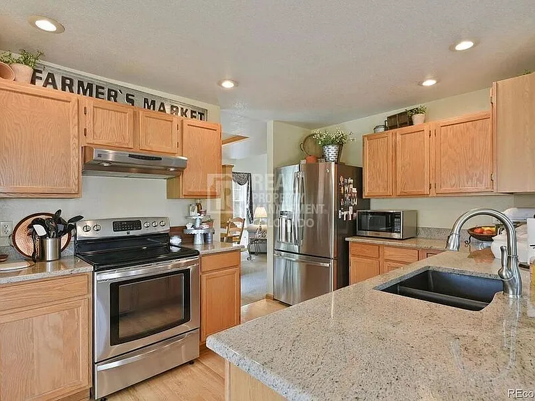 10110 Flagstone Way — Photo 9