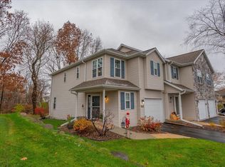 223 N Musket Ridge Dr, Sun Prairie, WI 53590