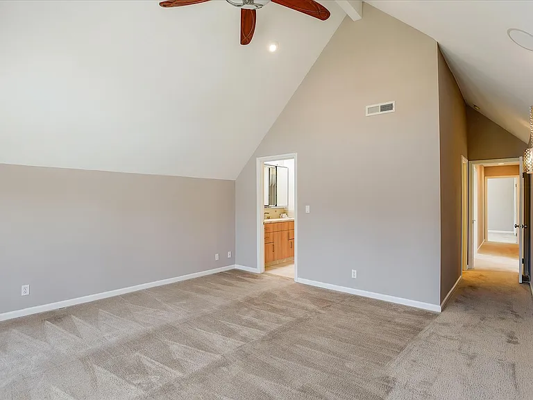 608 Mystic Ln — Photo 35
