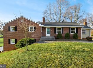 105 Cambridge Pl, Winchester, VA 22601