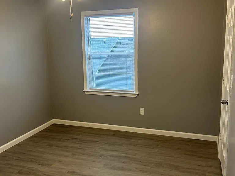 2713 Evans Mill Dr — Photo 8