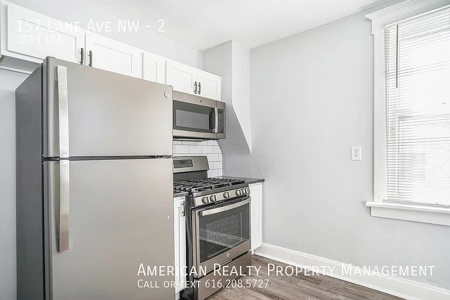 3 bed, 985 sqft, $1,500 — Photo 3