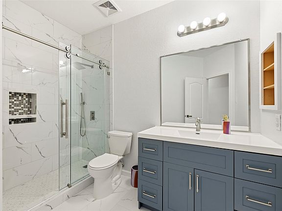 4th image of 16143 Lower Pecos St