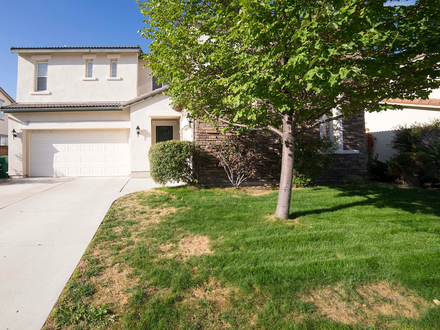 2465 Hibernica Ln photo 1