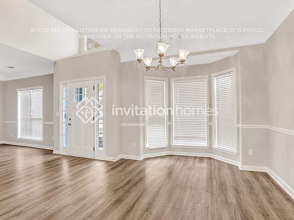 2nd image of 1521 Green Oak Cir