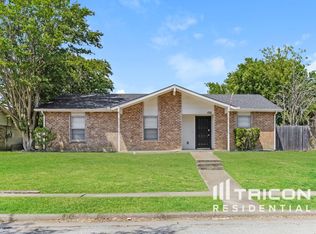 1221 Southridge Dr, Lancaster, TX 75146